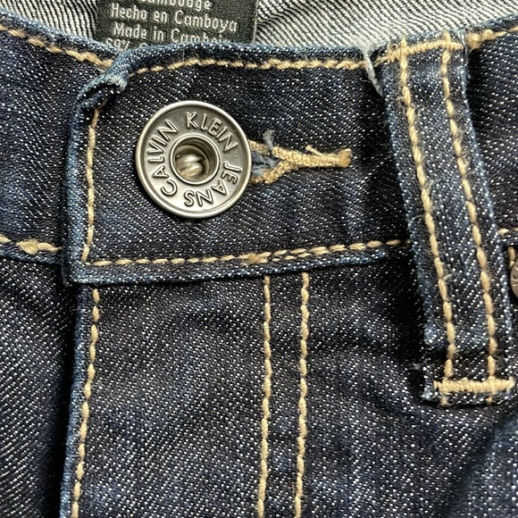 Women’s size 4 Calvin Klein Jeans dark blue jeans - Picture 7 of 10